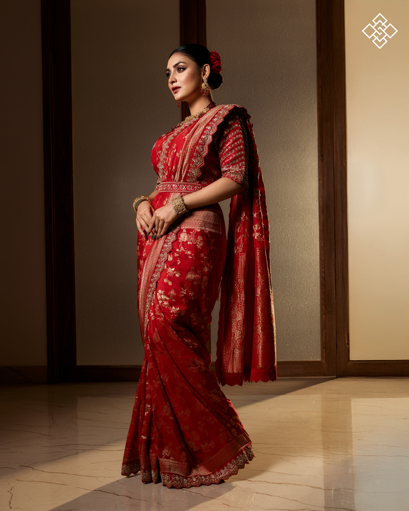 Intricate Gold Zari Woven Wedding Saree